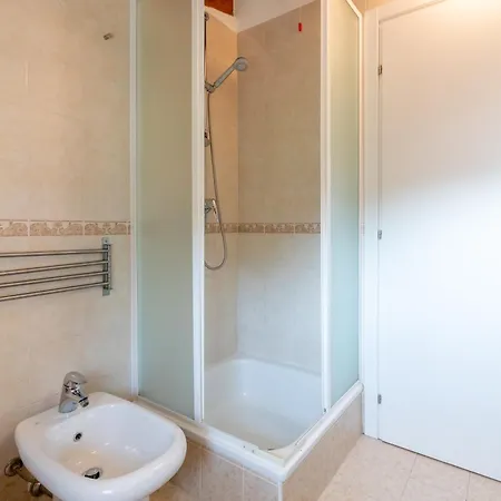 Apartament Skylake By Design *